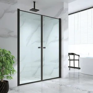 מקלחון חזית CLEAR - קליר 119.5 סמ - 135.5 סמ שחור מט - סניטק