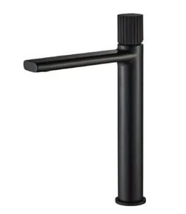 ברז גבוה VUOGE שחור מט