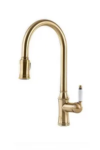 ברז פרח נשלף 2 מצבים ברונזה צהובה עם ידית בירה לבנה 1491YB סיוון אופיר